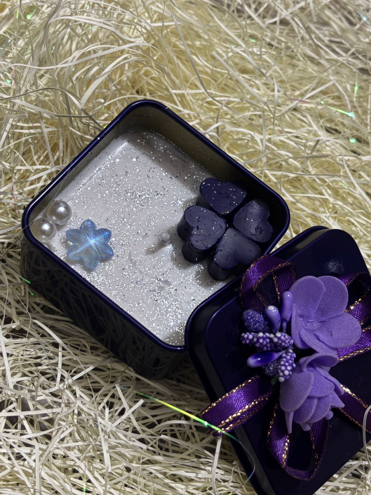 Midnight Bloom – Elegant Floral Gift Candle in Designer Tin Box