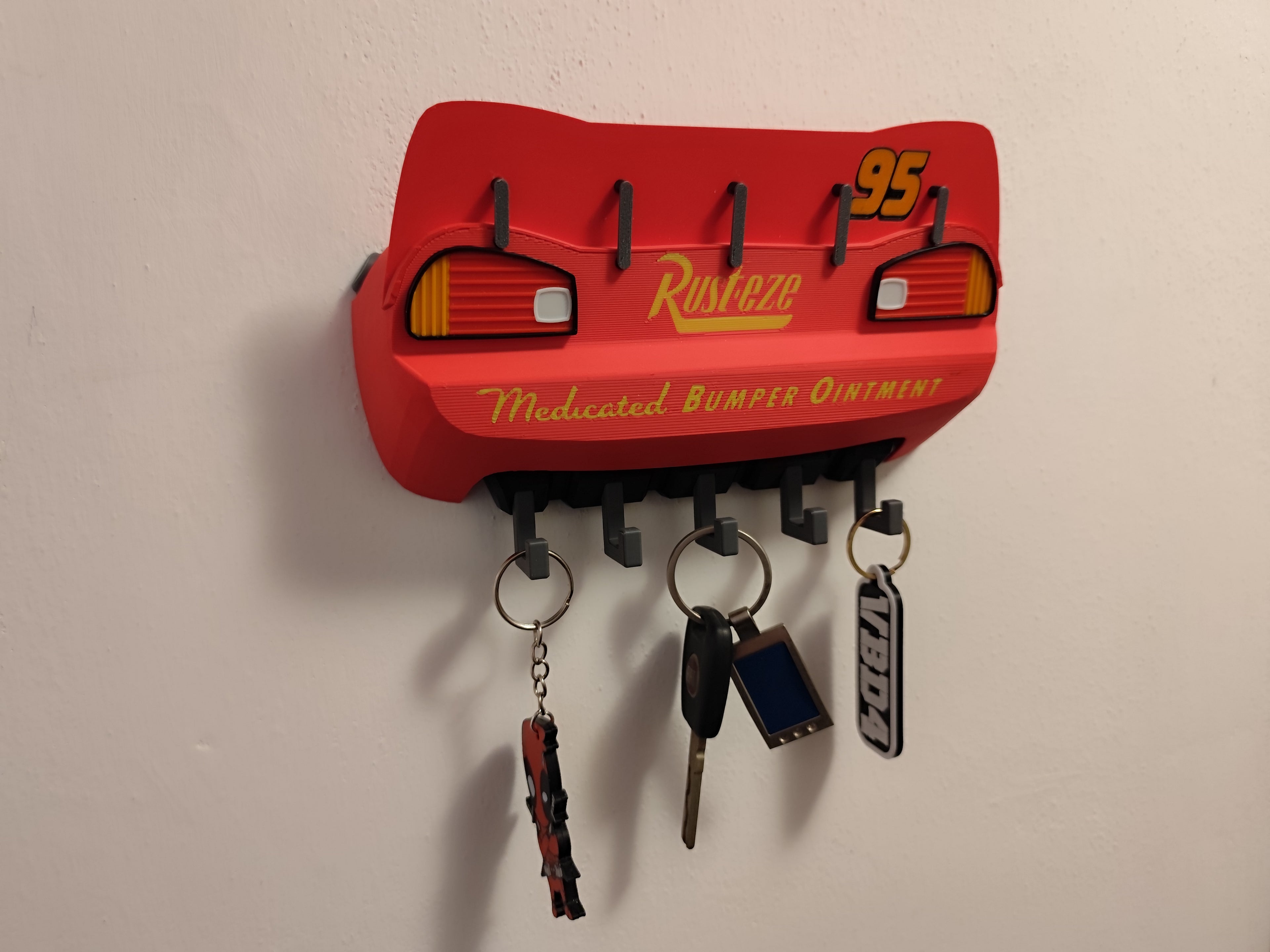 ELISO Red Racer Key Hanger